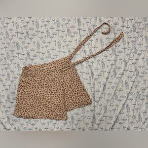 American Eagle Outfitters Cream and Tan Floral Skirt